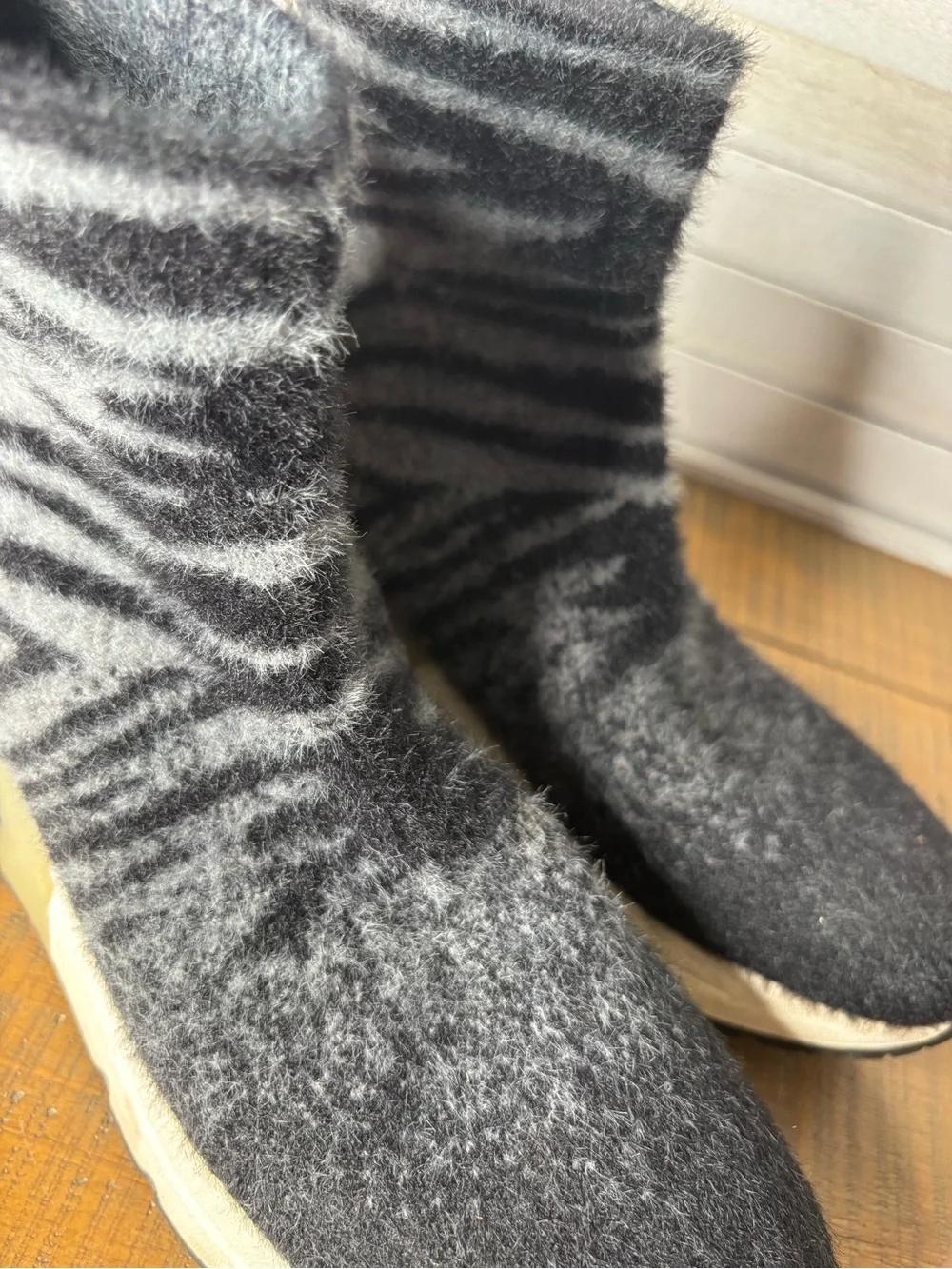 ASH Links Tiger Stripe Knit Sock Sneaker Boots Black Grey High Top Size 38 US 7.
